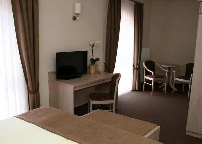 Heinrichshof فندق Jüterbog